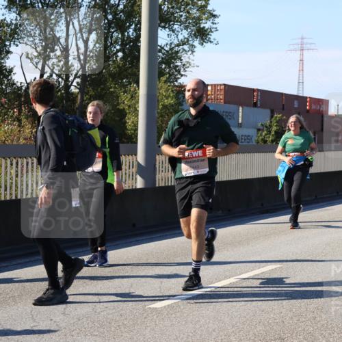 03.10.2025 - Köhlbrandbrückenlauf Strokosch-Dieckow http://msf.ph/oto/9164249 03.10.2025 13:07:38 Position 3 6443 meine-sportfotos.de