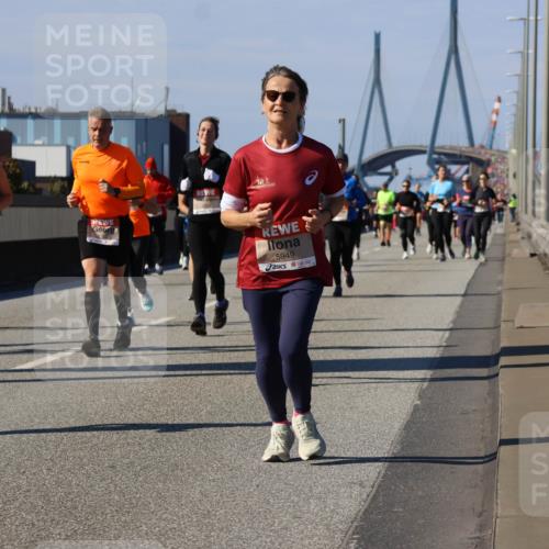 03.10.2025 - Köhlbrandbrückenlauf Strokosch-Dieckow http://msf.ph/oto/9164254 03.10.2025 13:07:40 Position 3 5949 meine-sportfotos.de