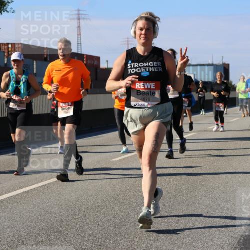 03.10.2025 - Köhlbrandbrückenlauf Strokosch-Dieckow http://msf.ph/oto/9164261 03.10.2025 13:07:45 Position 3 4976, 576 meine-sportfotos.de