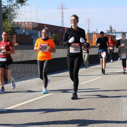 03.10.2025 - Köhlbrandbrückenlauf Strokosch-Dieckow http://msf.ph/oto/9164277 03.10.2025 13:07:47 Position 3  meine-sportfotos.de