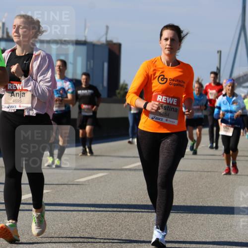03.10.2025 - Köhlbrandbrückenlauf Strokosch-Dieckow http://msf.ph/oto/9164310 03.10.2025 13:08:06 Position 3 6669, 4695, 5854 meine-sportfotos.de
