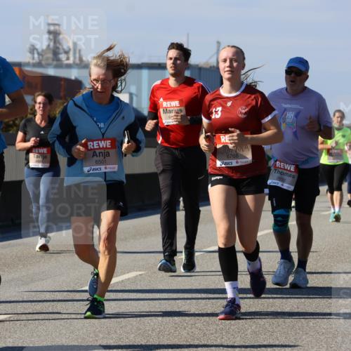 03.10.2025 - Köhlbrandbrückenlauf Strokosch-Dieckow http://msf.ph/oto/9164336 03.10.2025 13:08:16 Position 3 6502, 6501, 6768, 5655 meine-sportfotos.de