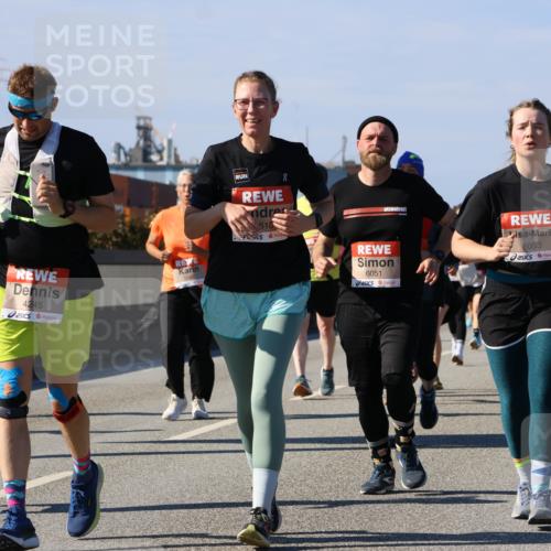 03.10.2025 - Köhlbrandbrückenlauf Strokosch-Dieckow http://msf.ph/oto/9164366 03.10.2025 13:08:31 Position 3 6050, 4245, 510, 6051, 6053 meine-sportfotos.de