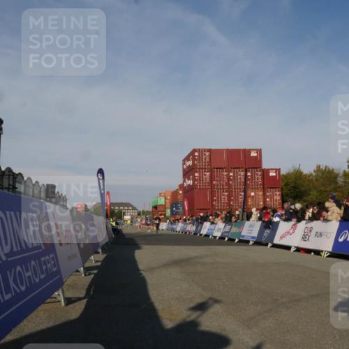 03.10.2025 - Köhlbrandbrückenlauf Matties Gatica Varas http://msf.ph/oto/9164384 03.10.2025 09:52:34 Ziel 1019, 3267 meine-sportfotos.de
