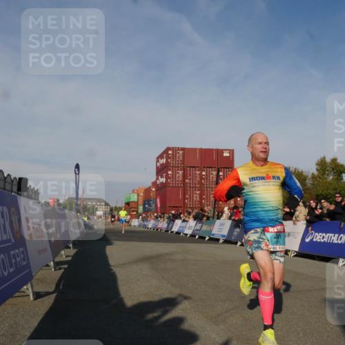 03.10.2025 - Köhlbrandbrückenlauf Matties Gatica Varas http://msf.ph/oto/9164410 03.10.2025 09:52:47 Ziel 1055, 2792, 2933, 3008, 3269, 3610, 3712 meine-sportfotos.de