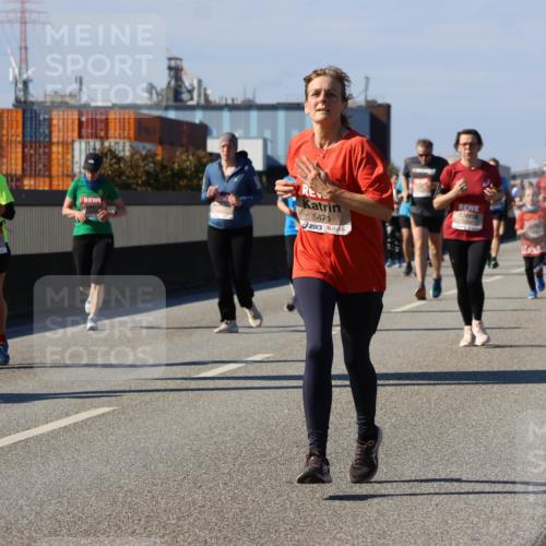 03.10.2025 - Köhlbrandbrückenlauf Strokosch-Dieckow http://msf.ph/oto/9164421 03.10.2025 13:08:51 Position 3 5470 meine-sportfotos.de