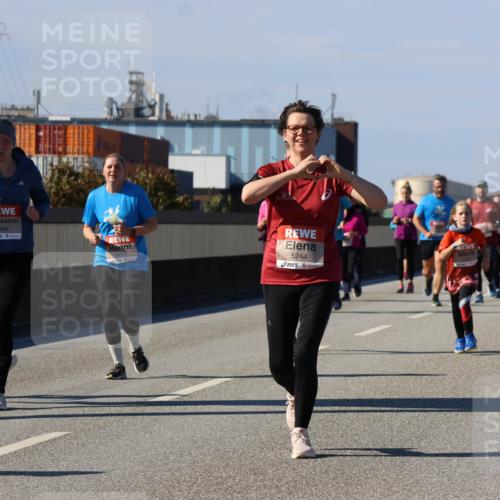 03.10.2025 - Köhlbrandbrückenlauf Strokosch-Dieckow http://msf.ph/oto/9164426 03.10.2025 13:08:54 Position 3 5344, 5244 meine-sportfotos.de