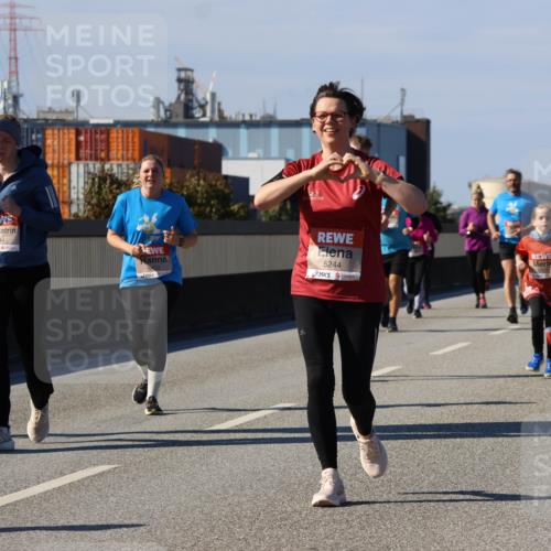 03.10.2025 - Köhlbrandbrückenlauf Strokosch-Dieckow http://msf.ph/oto/9164438 03.10.2025 13:08:55 Position 3 5344, 5244 meine-sportfotos.de