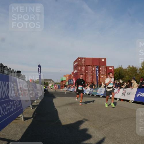 03.10.2025 - Köhlbrandbrückenlauf Matties Gatica Varas http://msf.ph/oto/9164439 03.10.2025 09:52:56 Ziel 1035, 2705, 2933, 3269, 3629 meine-sportfotos.de
