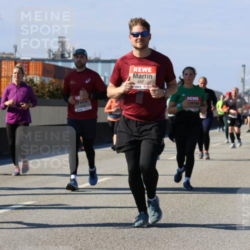 03.10.2025 - Köhlbrandbrückenlauf Strokosch-Dieckow http://msf.ph/oto/9164470 03.10.2025 13:09:05 Position 3 4827, 5451, 5459, 6105 meine-sportfotos.de