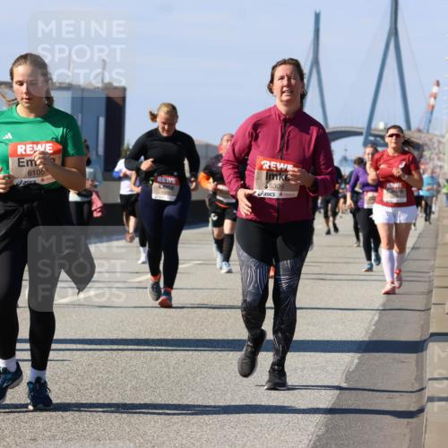 03.10.2025 - Köhlbrandbrückenlauf Strokosch-Dieckow http://msf.ph/oto/9164472 03.10.2025 13:09:07 Position 3 6105, 6309 meine-sportfotos.de