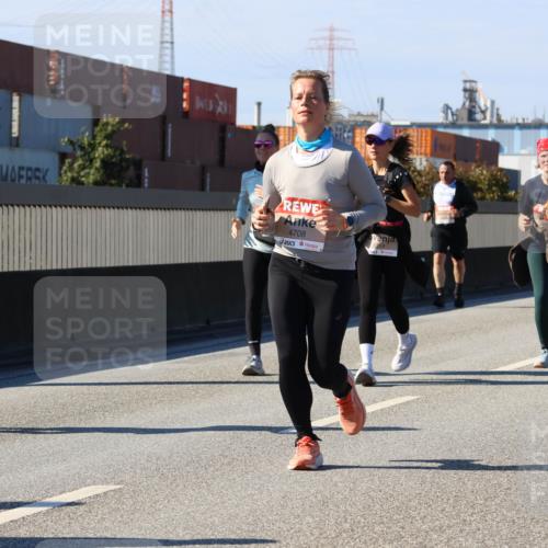 03.10.2025 - Köhlbrandbrückenlauf Strokosch-Dieckow http://msf.ph/oto/9164503 03.10.2025 13:09:15 Position 3 4708, 6439 meine-sportfotos.de