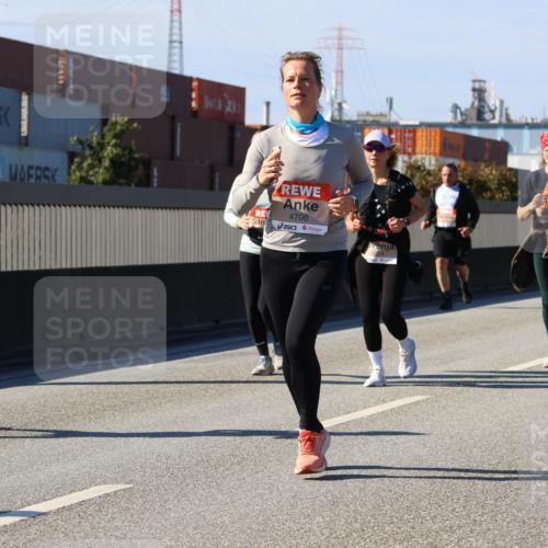 03.10.2025 - Köhlbrandbrückenlauf Strokosch-Dieckow http://msf.ph/oto/9164507 03.10.2025 13:09:15 Position 3 4708, 5314 meine-sportfotos.de