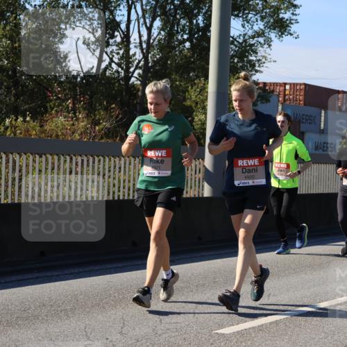 03.10.2025 - Köhlbrandbrückenlauf Strokosch-Dieckow http://msf.ph/oto/9164529 03.10.2025 13:09:28 Position 3 4921, 4920, 5624 meine-sportfotos.de