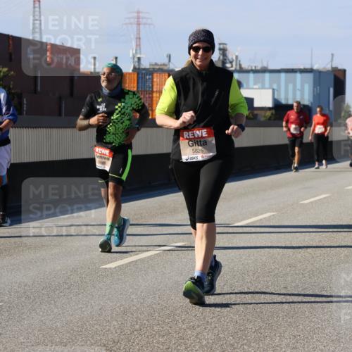 03.10.2025 - Köhlbrandbrückenlauf Strokosch-Dieckow http://msf.ph/oto/9164546 03.10.2025 13:09:31 Position 3 6608, 5626 meine-sportfotos.de
