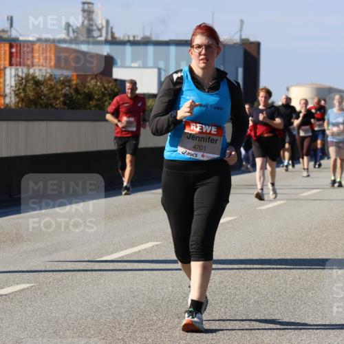 03.10.2025 - Köhlbrandbrückenlauf Strokosch-Dieckow http://msf.ph/oto/9164554 03.10.2025 13:09:33 Position 3 4701 meine-sportfotos.de