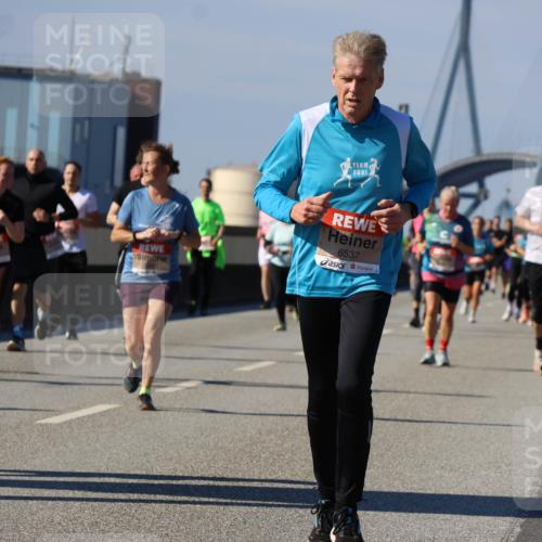 03.10.2025 - Köhlbrandbrückenlauf Strokosch-Dieckow http://msf.ph/oto/9164566 03.10.2025 13:09:39 Position 3 11, 6537 meine-sportfotos.de
