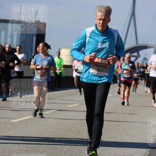 03.10.2025 - Köhlbrandbrückenlauf Strokosch-Dieckow http://msf.ph/oto/9164569 03.10.2025 13:09:39 Position 3 6537 meine-sportfotos.de