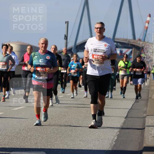 03.10.2025 - Köhlbrandbrückenlauf Strokosch-Dieckow http://msf.ph/oto/9164576 03.10.2025 13:09:45 Position 3 6243, 6242 meine-sportfotos.de