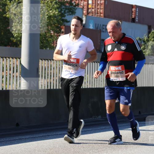 03.10.2025 - Köhlbrandbrückenlauf Strokosch-Dieckow http://msf.ph/oto/9164584 03.10.2025 13:09:52 Position 3 5891, 5892 meine-sportfotos.de