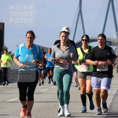 03.10.2025 - Köhlbrandbrückenlauf Strokosch-Dieckow http://msf.ph/oto/9164598 03.10.2025 13:09:58 Position 3 6375, 4218, 6223, 4141 meine-sportfotos.de
