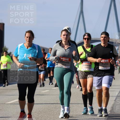 03.10.2025 - Köhlbrandbrückenlauf Strokosch-Dieckow http://msf.ph/oto/9164600 03.10.2025 13:09:59 Position 3 4218, 6223, 4141, 111, 040 meine-sportfotos.de