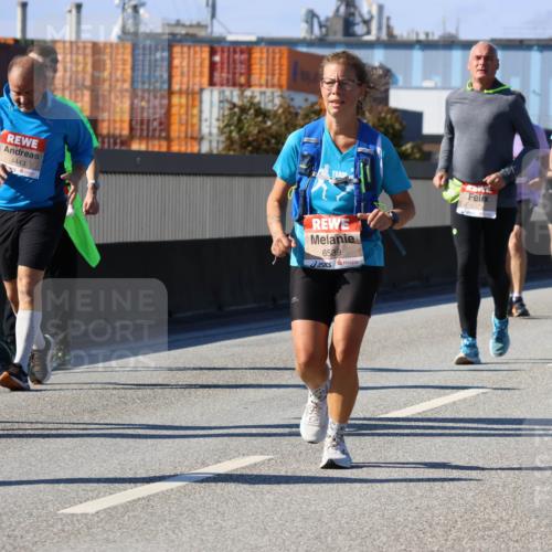 03.10.2025 - Köhlbrandbrückenlauf Strokosch-Dieckow http://msf.ph/oto/9164607 03.10.2025 13:10:01 Position 3 6375, 4443, 6539, 1 meine-sportfotos.de