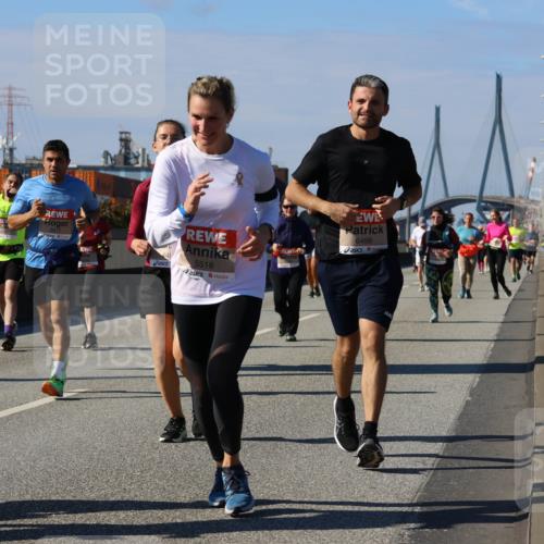 03.10.2025 - Köhlbrandbrückenlauf Strokosch-Dieckow http://msf.ph/oto/9164662 03.10.2025 13:10:31 Position 3 5519, 5518, 6498 meine-sportfotos.de