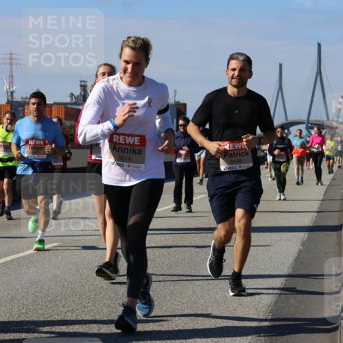 03.10.2025 - Köhlbrandbrückenlauf Strokosch-Dieckow http://msf.ph/oto/9164665 03.10.2025 13:10:31 Position 3 19, 5518, 6498 meine-sportfotos.de