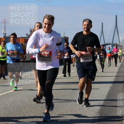 03.10.2025 - Köhlbrandbrückenlauf Strokosch-Dieckow http://msf.ph/oto/9164667 03.10.2025 13:10:31 Position 3 8, 5518, 6498 meine-sportfotos.de