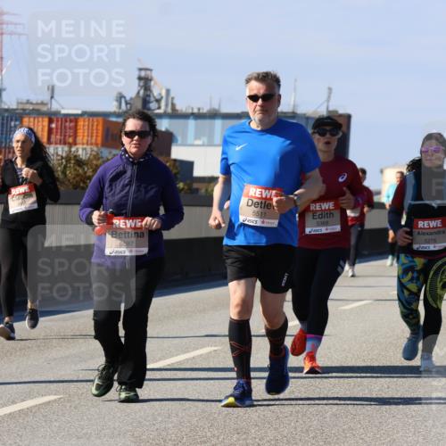 03.10.2025 - Köhlbrandbrückenlauf Strokosch-Dieckow http://msf.ph/oto/9164674 03.10.2025 13:10:36 Position 3 6597, 5511, 5368, 5276 meine-sportfotos.de