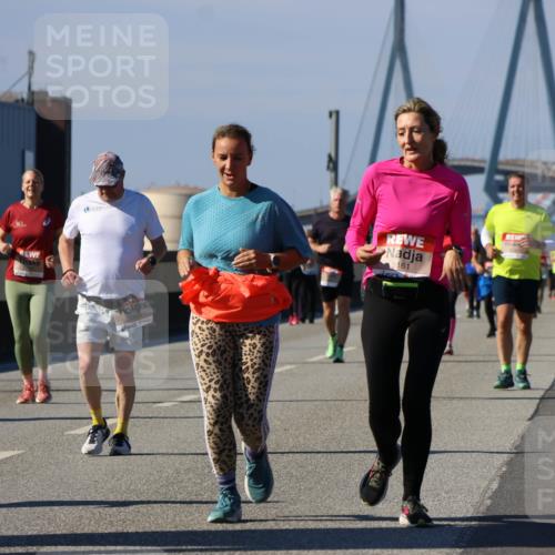 03.10.2025 - Köhlbrandbrückenlauf Strokosch-Dieckow http://msf.ph/oto/9164686 03.10.2025 13:10:41 Position 3 5161 meine-sportfotos.de