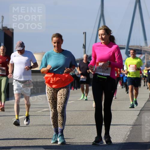 03.10.2025 - Köhlbrandbrückenlauf Strokosch-Dieckow http://msf.ph/oto/9164690 03.10.2025 13:10:41 Position 3 4459, 5161 meine-sportfotos.de