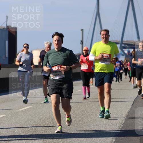 03.10.2025 - Köhlbrandbrückenlauf Strokosch-Dieckow http://msf.ph/oto/9164693 03.10.2025 13:10:48 Position 3 5574, 6147 meine-sportfotos.de