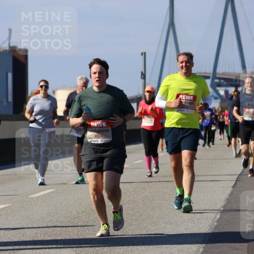 03.10.2025 - Köhlbrandbrückenlauf Strokosch-Dieckow http://msf.ph/oto/9164694 03.10.2025 13:10:48 Position 3 5574, 6147 meine-sportfotos.de