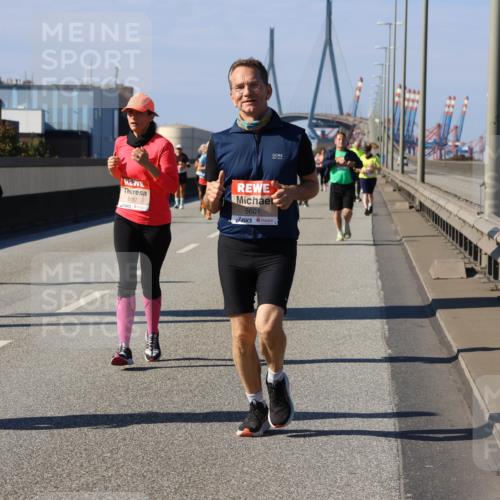 03.10.2025 - Köhlbrandbrückenlauf Strokosch-Dieckow http://msf.ph/oto/9164712 03.10.2025 13:10:59 Position 3  meine-sportfotos.de