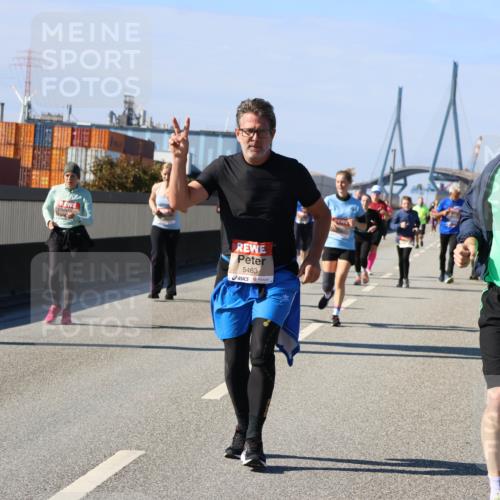 03.10.2025 - Köhlbrandbrückenlauf Strokosch-Dieckow http://msf.ph/oto/9164744 03.10.2025 13:11:09 Position 3 5463, 6351 meine-sportfotos.de