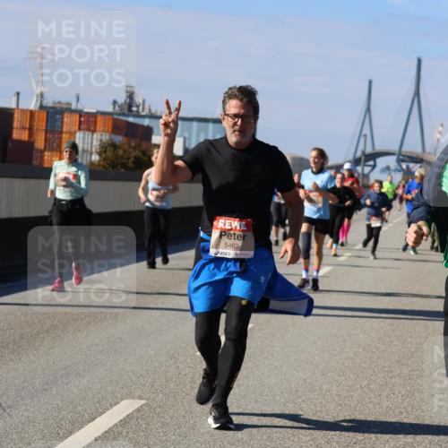 03.10.2025 - Köhlbrandbrückenlauf Strokosch-Dieckow http://msf.ph/oto/9164750 03.10.2025 13:11:10 Position 3 5463, 6351 meine-sportfotos.de