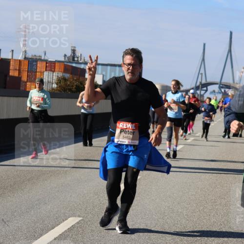 03.10.2025 - Köhlbrandbrückenlauf Strokosch-Dieckow http://msf.ph/oto/9164752 03.10.2025 13:11:10 Position 3 5463, 6351 meine-sportfotos.de