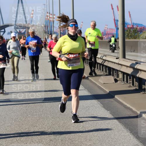 03.10.2025 - Köhlbrandbrückenlauf Strokosch-Dieckow http://msf.ph/oto/9164756 03.10.2025 13:11:14 Position 3 4985 meine-sportfotos.de
