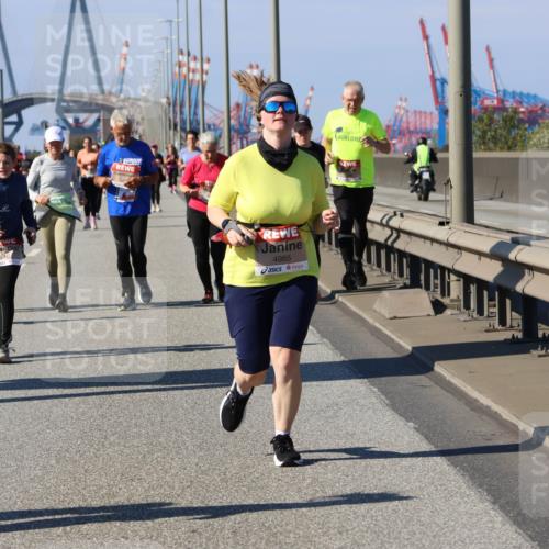 03.10.2025 - Köhlbrandbrückenlauf Strokosch-Dieckow http://msf.ph/oto/9164759 03.10.2025 13:11:14 Position 3 4985 meine-sportfotos.de