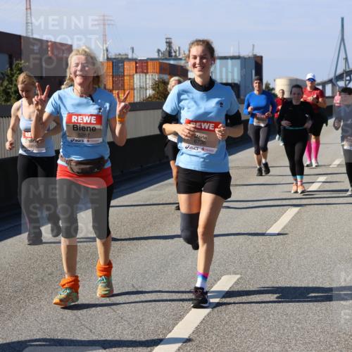 03.10.2025 - Köhlbrandbrückenlauf Strokosch-Dieckow http://msf.ph/oto/9164761 03.10.2025 13:11:15 Position 3 5267, 6736 meine-sportfotos.de