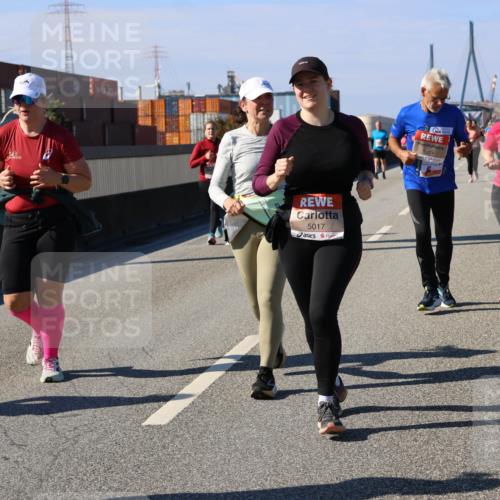 03.10.2025 - Köhlbrandbrückenlauf Strokosch-Dieckow http://msf.ph/oto/9164809 03.10.2025 13:11:21 Position 3 5017, 5077 meine-sportfotos.de