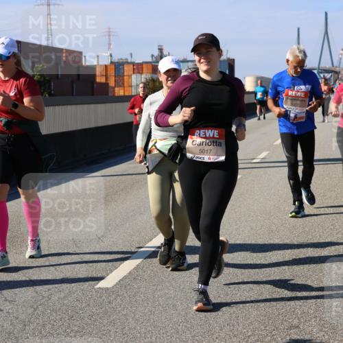 03.10.2025 - Köhlbrandbrückenlauf Strokosch-Dieckow http://msf.ph/oto/9164813 03.10.2025 13:11:22 Position 3 5017, 5077, 5074 meine-sportfotos.de