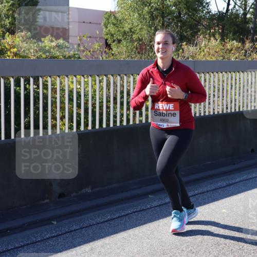 03.10.2025 - Köhlbrandbrückenlauf Strokosch-Dieckow http://msf.ph/oto/9164829 03.10.2025 13:11:27 Position 3 4902 meine-sportfotos.de