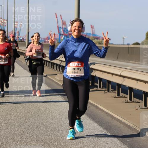 03.10.2025 - Köhlbrandbrückenlauf Strokosch-Dieckow http://msf.ph/oto/9164846 03.10.2025 13:11:32 Position 3 5354, 5515, 5346 meine-sportfotos.de