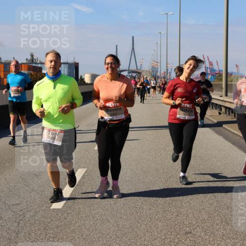 03.10.2025 - Köhlbrandbrückenlauf Strokosch-Dieckow http://msf.ph/oto/9164872 03.10.2025 13:11:36 Position 3 6287, 5354, 4948, 5515 meine-sportfotos.de