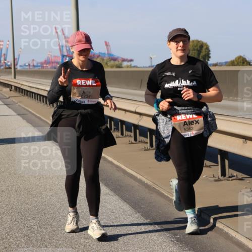 03.10.2025 - Köhlbrandbrückenlauf Strokosch-Dieckow http://msf.ph/oto/9164874 03.10.2025 13:11:40 Position 3 6734, 2025, 5362 meine-sportfotos.de