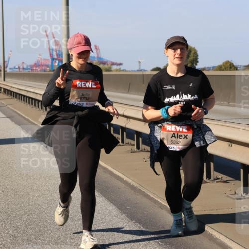 03.10.2025 - Köhlbrandbrückenlauf Strokosch-Dieckow http://msf.ph/oto/9164878 03.10.2025 13:11:40 Position 3 6734, 2025, 5362 meine-sportfotos.de