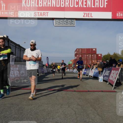 03.10.2025 - Köhlbrandbrückenlauf Matties Gatica Varas http://msf.ph/oto/9164889 03.10.2025 09:56:05 Ziel 1020, 1036, 1095, 3143, 3181, 3223, 3249, 3332 meine-sportfotos.de